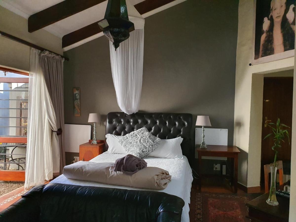 Waterhouse Guest Lodge - Indus Street Pretoria Exterior photo